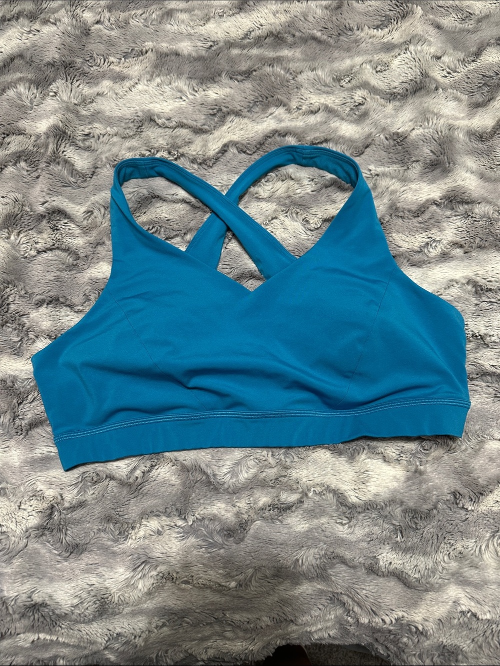 Lululemon sports bra blue color